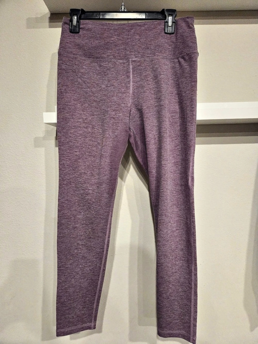 Danskin Active Leggings Style 8941 Purple Leggings Size Medium Like New